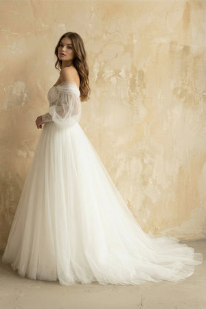 A Line Long Sleeves Tulle Wedding Dress With Appliques in Diamond White- KISS BRIDAL Wedding Dresses