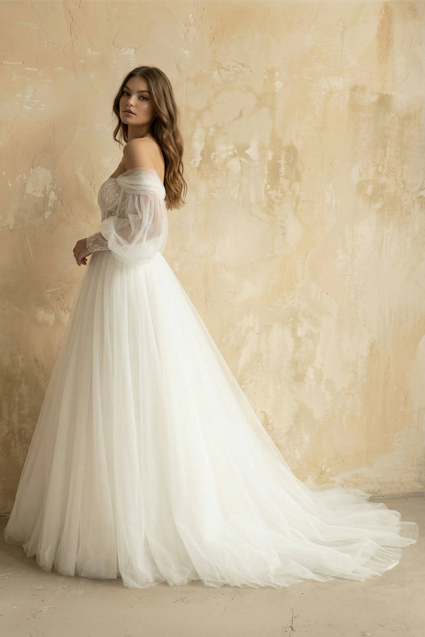 A Line Long Sleeves Tulle Wedding Dress With Appliques in Diamond White- KISS BRIDAL Wedding Dresses