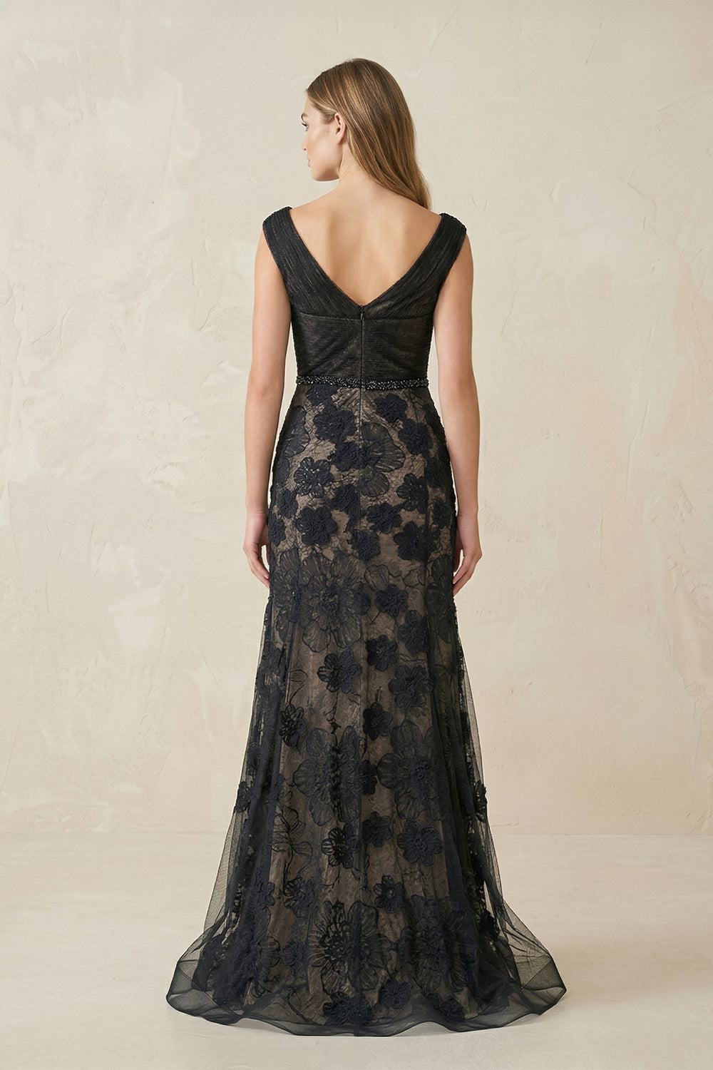 Appliqued Plunge Mermaid Tulle Wedding Dress in Black - KISS BRIDAL Wedding Dresses