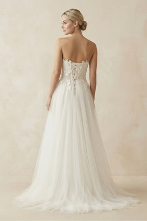 Appliqued Sweetheart A - Line Tulle Wedding Dress in White - SHE IS ME Wedding Dresses