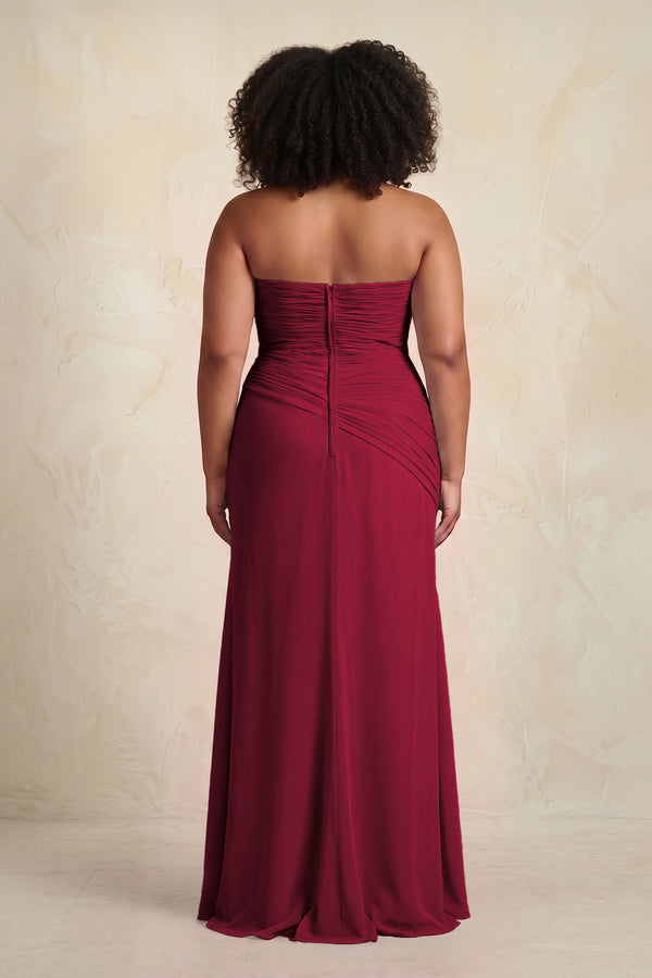 Berry Sheath Chiffon Strapless Pleated Bridesmaid Dress (2) | KISSBRIDAL[sizeplus]