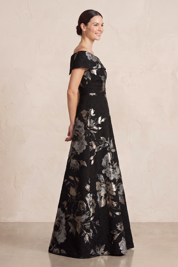 Black A-Line Jacquard Off-the-Shoulder Mother of the Bride Dress (3) | KISSBRIDAL