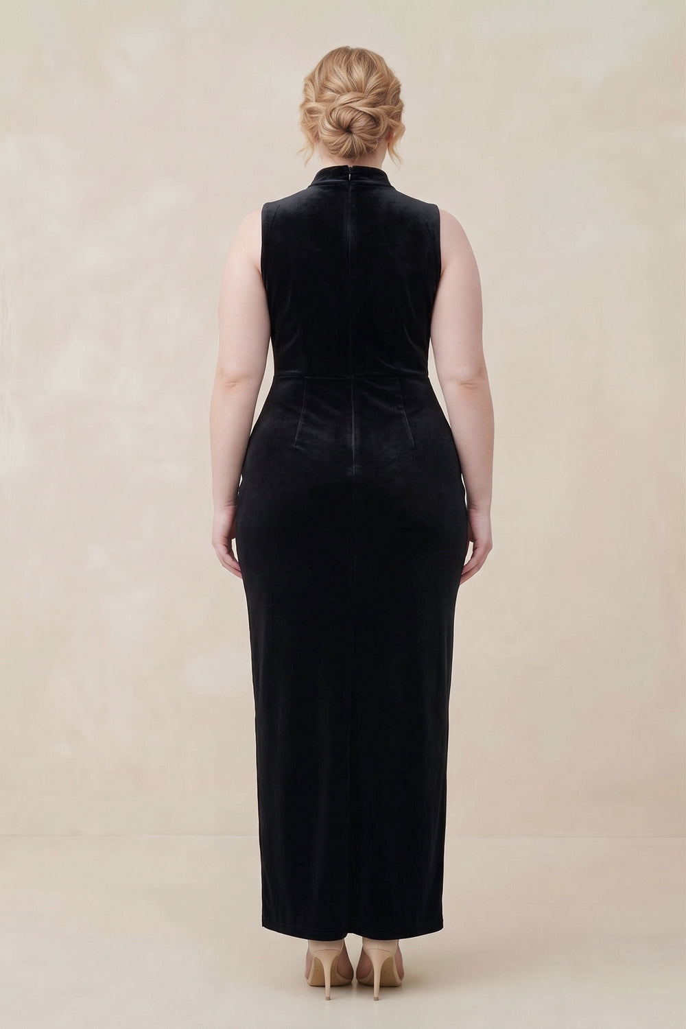 High Neck Sheath Velvet Bridesmaid Dress With Slit in Black