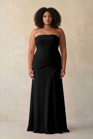 Black Sheath Chiffon Strapless Pleated Bridesmaid Dress | KISSBRIDAL[sizeplus]