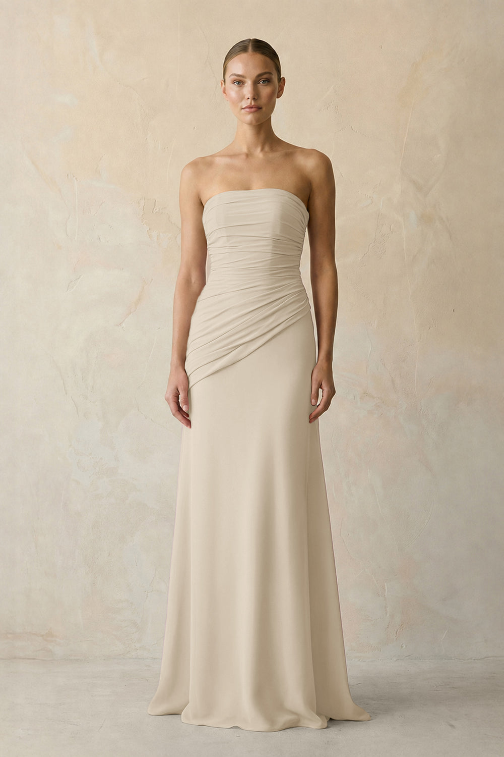 Sheath Chiffon Strapless Pleated Bridesmaid Dress in Champagne