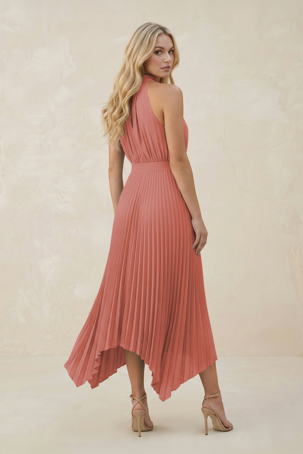 Halter Neck Pleated A-Line Chiffon Bridesmaid Dress in Mulberry