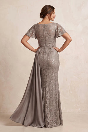 Magnetite Lace Sheath Short Sleeves Round Neck Mother of the Bride Dress with Ribbon | KISSBRIDAL