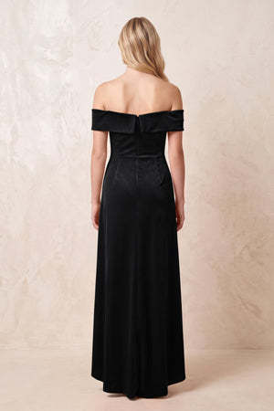Off - the - Shoulder Sheath Velvet Midi Bridesmaid Dress in Black - KISS BRIDAL Bridesmaid Dresses