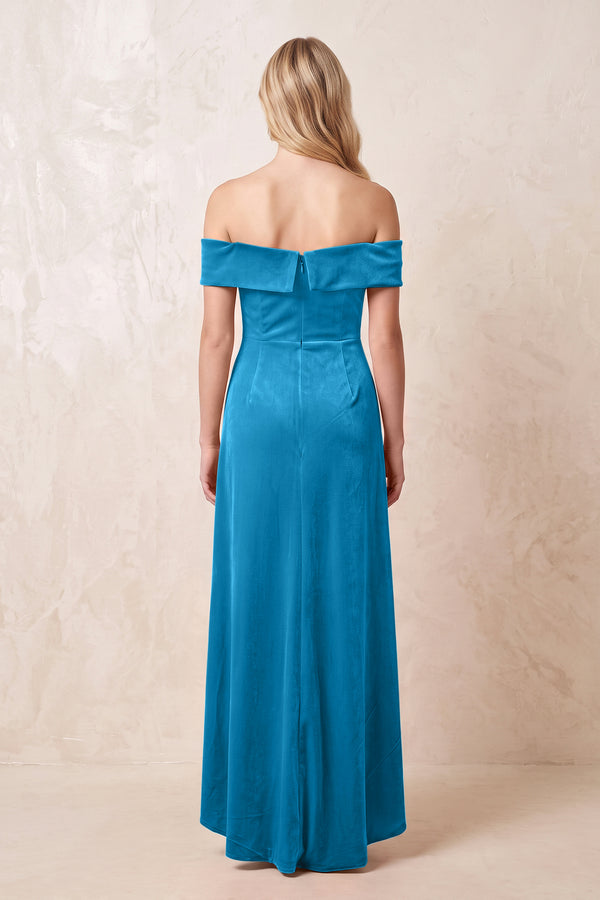 Off-the-Shoulder Sheath Velvet Midi Bridesmaid Dress in Blue Jay