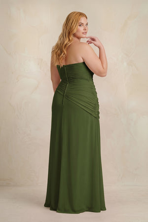 Olive Sheath Chiffon Strapless Pleated Bridesmaid Dress (4) | KISSBRIDAL[sizeplus]