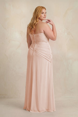 Pale Blush Sheath Chiffon Strapless Pleated Bridesmaid Dress (4) | KISSBRIDAL[sizeplus]