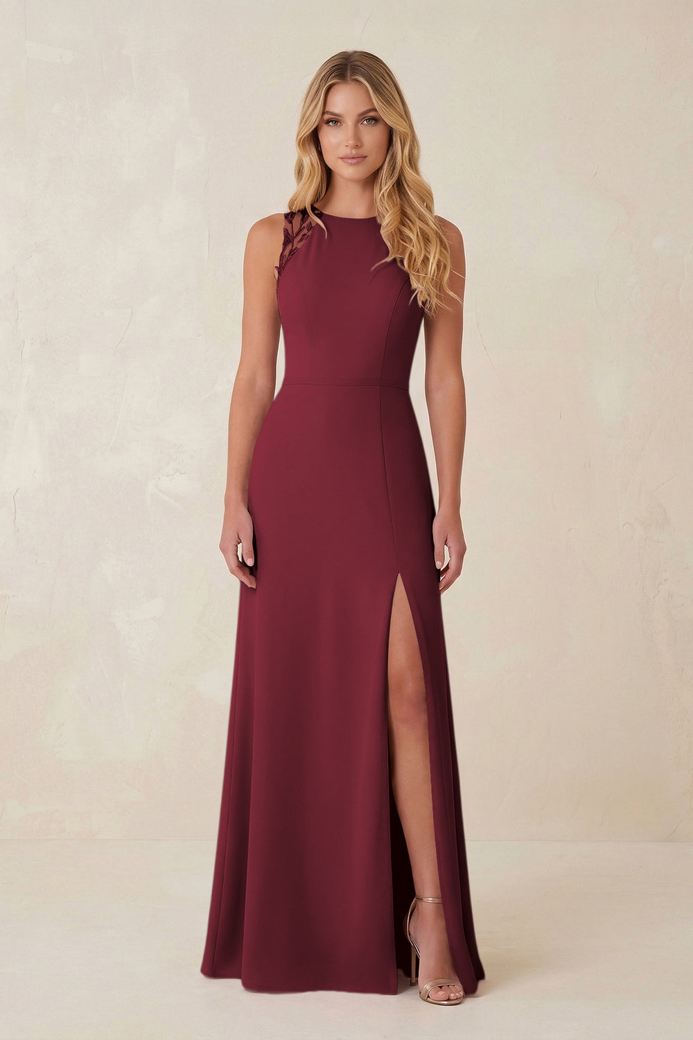 Round Neck Sheath Chiffon Appliqued Bridesmaid Dress in Berry