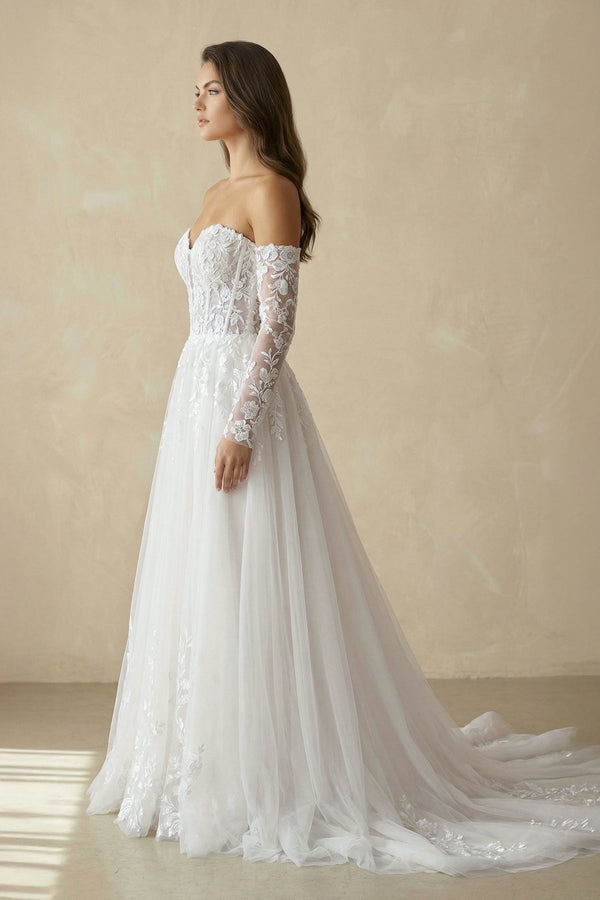 Sweetheart Appliqued Tulle A - Line Wedding Dress in Ivory - SHE IS ME Wedding Dresses