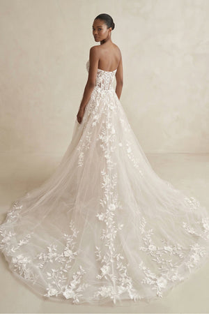 Sweetheart Appliqued Tulle Corset Wedding Dress in Ivory - KISS BRIDAL Wedding Dresses