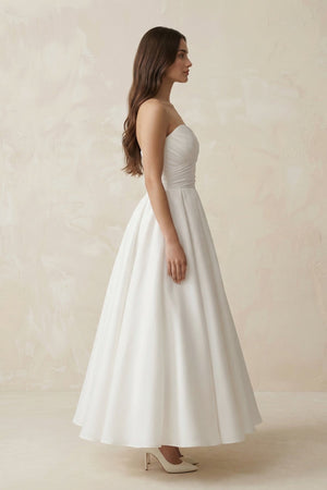 Sweetheart Chiffon A - Line Ruched Wedding Dress in White - SHE IS ME Wedding Dresses