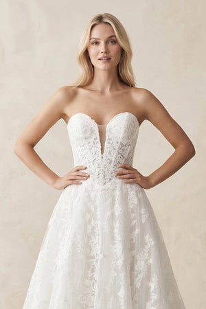 Sweetheart Lace A - Line Ruched Wedding Dress in White - SHE IS ME Wedding Dresses
