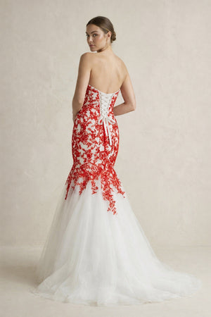 Sweetheart Mermaid Lace Appliqued Wedding Dress in Red - KISS BRIDAL Wedding Dresses