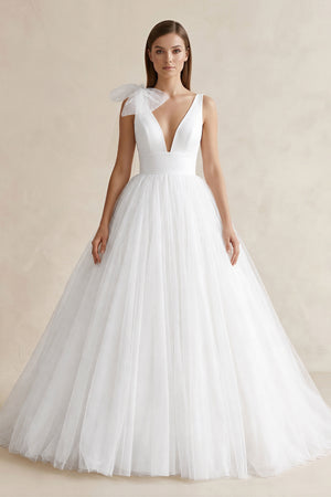 White V-Neck Tulle Ball Gown Wedding Dress With Bow | KISSBRIDAL
